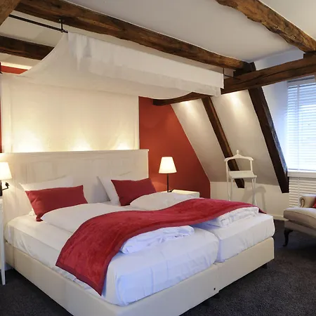 Altes Amtshaus, 3 Hotel